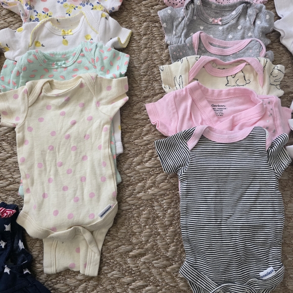 Assorted Baby One Pieces Set - Picture 2 of 4